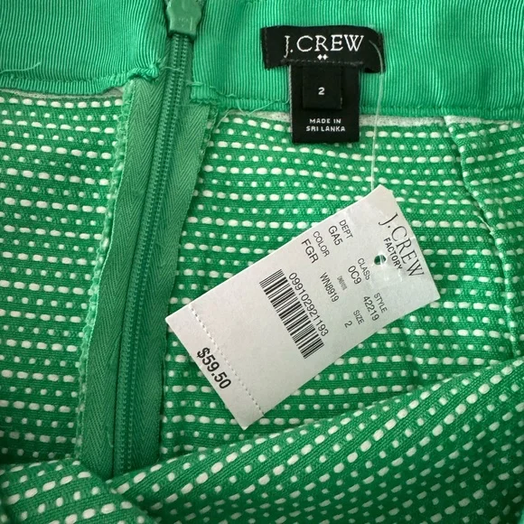 🎉5 items for $15!🎉 NWT j crew green and white polka dot skirt - Picture 4 of 4